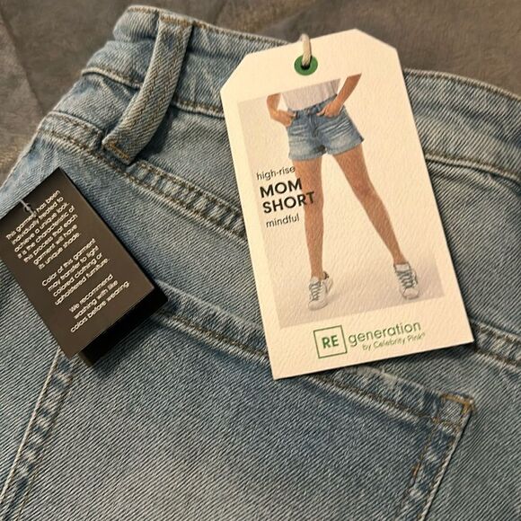 Celebrity Pink ReGeneration Mindful Denim Jean Mom High Rise Shorts 9/29 - Picture 5 of 7